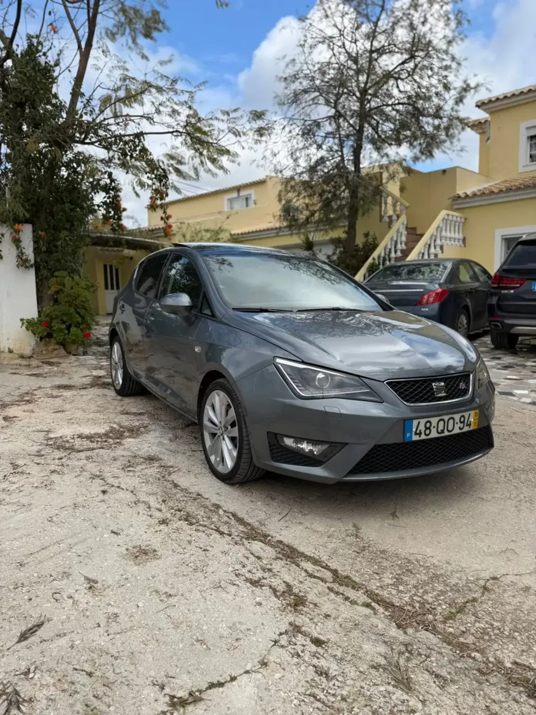 SEAT Ibiza 2015 - 11900 EUR, 143361 km - AUTO.MOTO.pt - 143361km - foto 1 de 10