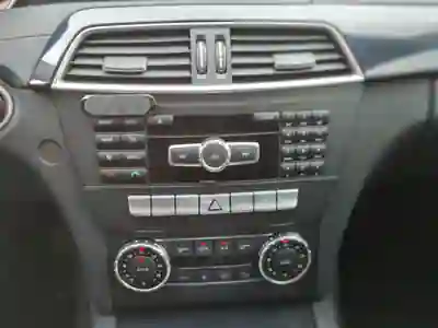 Mercedes-Benz C 220 2012 - 14900 EUR, 222999 km - AUTO.MOTO.pt - 222999km - foto 15 de 15