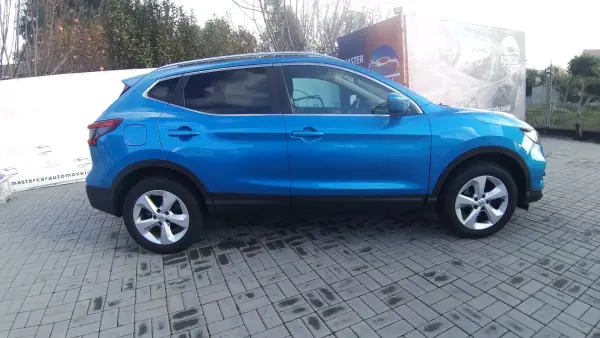 Nissan Qashqai 2018 - 18650 EUR, 149986 km - AUTO.MOTO.pt - 149986km - foto 28 de 38