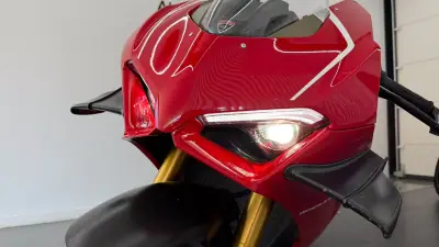 Ducati Panigale R 2020 - 32990 EUR, 8946 km - AUTO.MOTO.pt - 8946km - foto 4 de 18