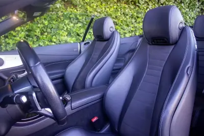 Mercedes-Benz E 220 2021 - 53900 EUR, 42200 km - AUTO.MOTO.pt - 42200km - foto 19 de 26