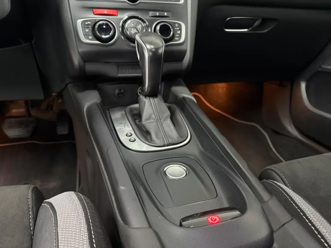 DS DS4 Crossback 2016 - 13990 EUR, 125000 km - AUTO.MOTO.pt - 125000km - foto 9 de 23