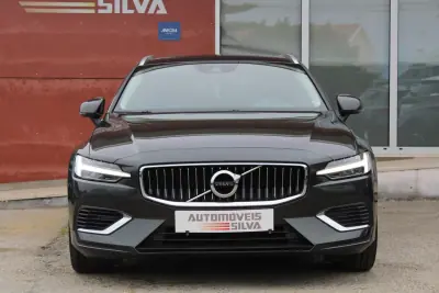 Volvo V60 2022 - 31990 EUR, 57000 km - AUTO.MOTO.pt - 57000km - foto 9 de 32