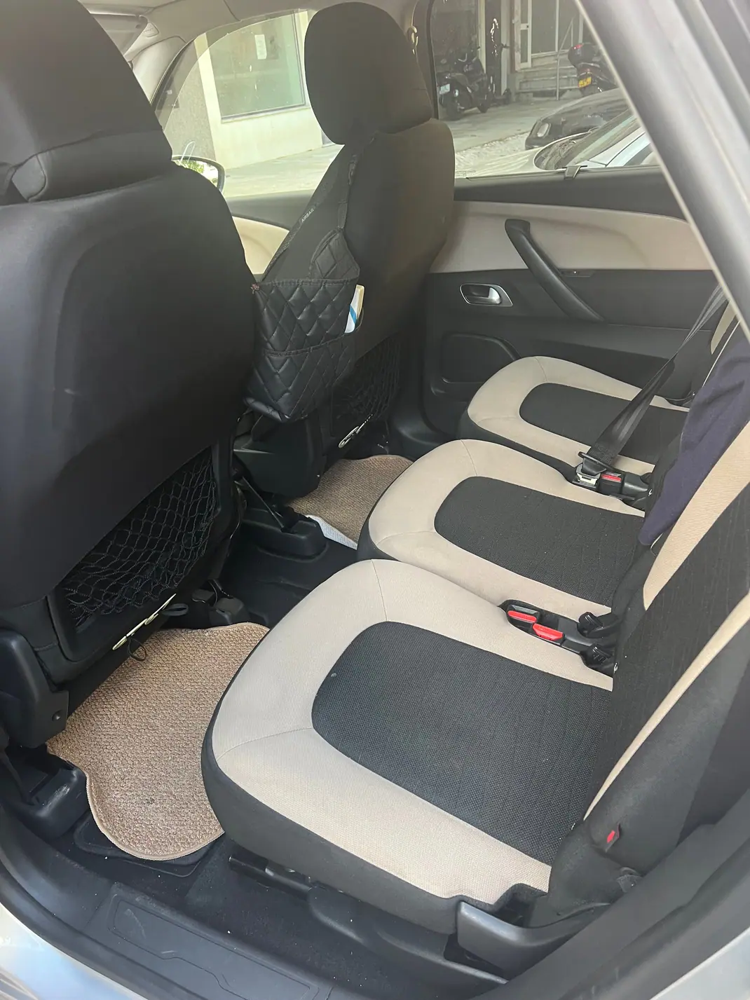 Citroën C4 Picasso 2013 - 7000 EUR, 252000 km - 252000km - foto 5 de 12