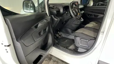 Citroën Berlingo 1.5 Bluehdi M Clube 102cv 2020 - 9747 EUR, 132000 km - AUTO.MOTO.pt - 132000km - foto 5 de 7
