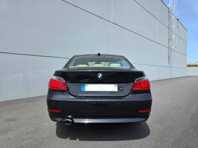 BMW 520 2006 - 9990 EUR, 153000 km - AUTO.MOTO.pt - 153000km - foto 8 de 29