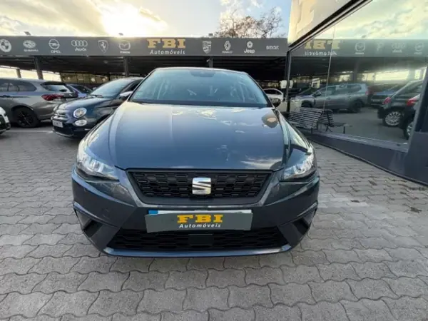 SEAT Ibiza 2022 - 12900 EUR, 90422 km - AUTO.MOTO.pt - 90422km - foto 4 de 11