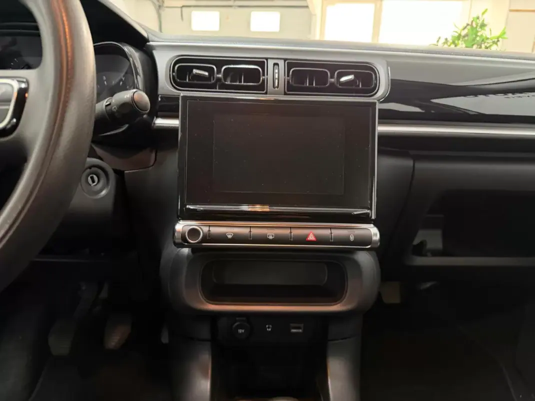 Citroën C3 2017 - 10490 EUR, 133000 km - 133000km - foto 10 de 25