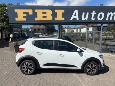 Dacia Sandero 2022 - 14500 EUR, 76000 km - AUTO.MOTO.pt - 76000km - foto 7 de 12
