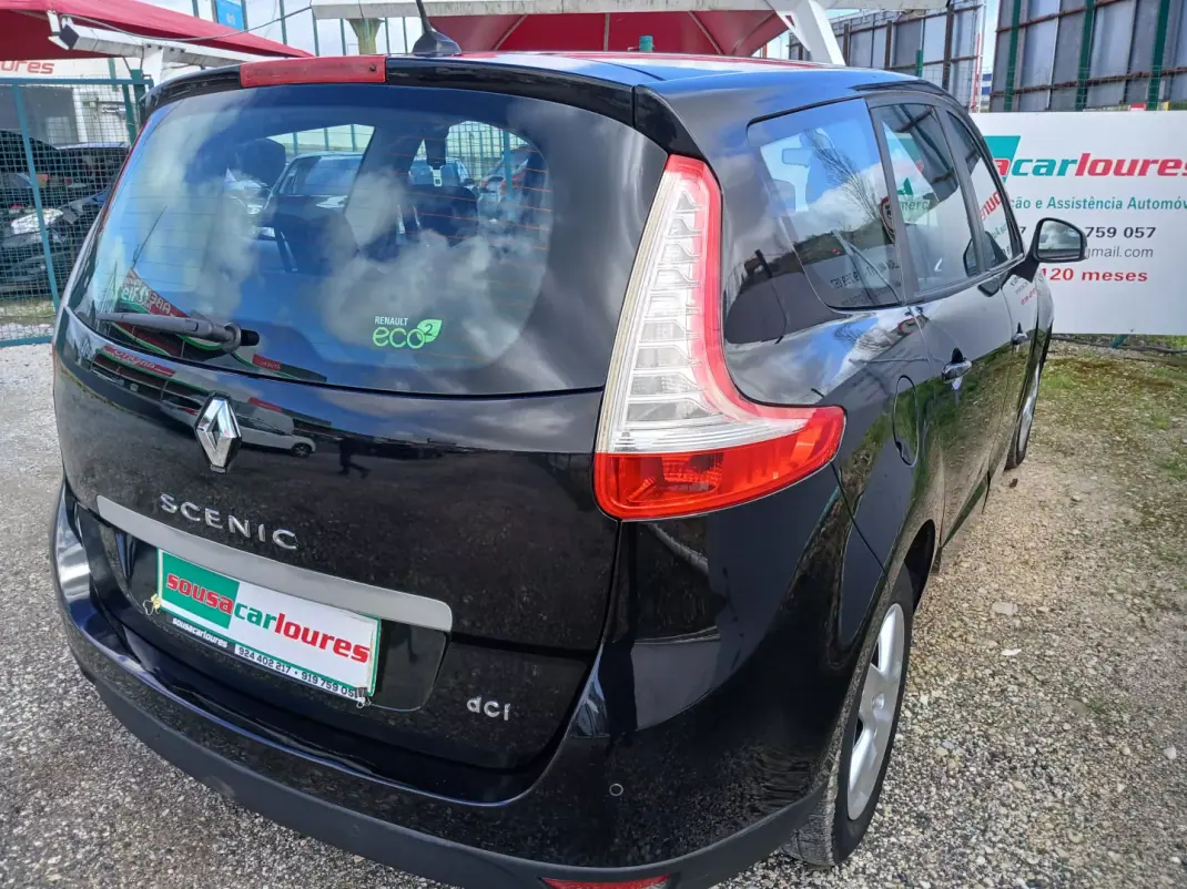 Renault Grand Scénic 2013 - 7600 EUR, 174425 km - AUTO.MOTO.pt - 174425km - foto 7 de 25