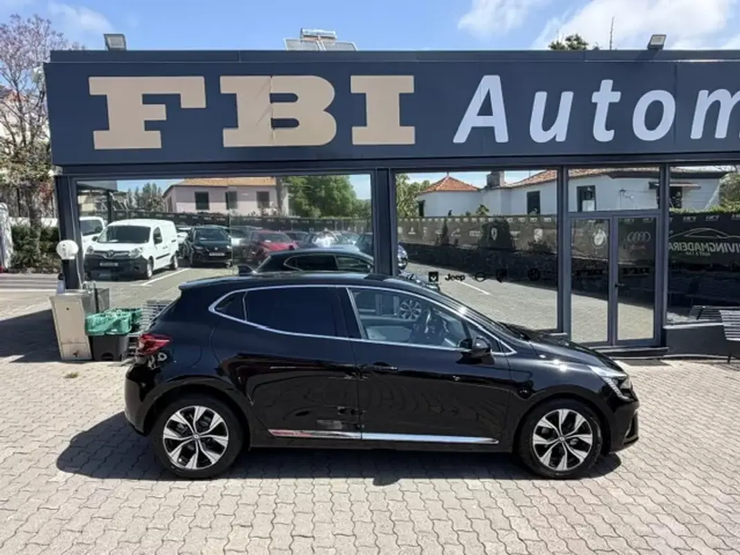 Renault Clio 2023 - 16900 EUR, 72230 km - AUTO.MOTO.pt - 72230km - foto 7 de 12