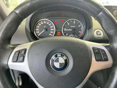 BMW 118 2008 - 8800 EUR, 262392 km - 262392km - foto 18 de 20