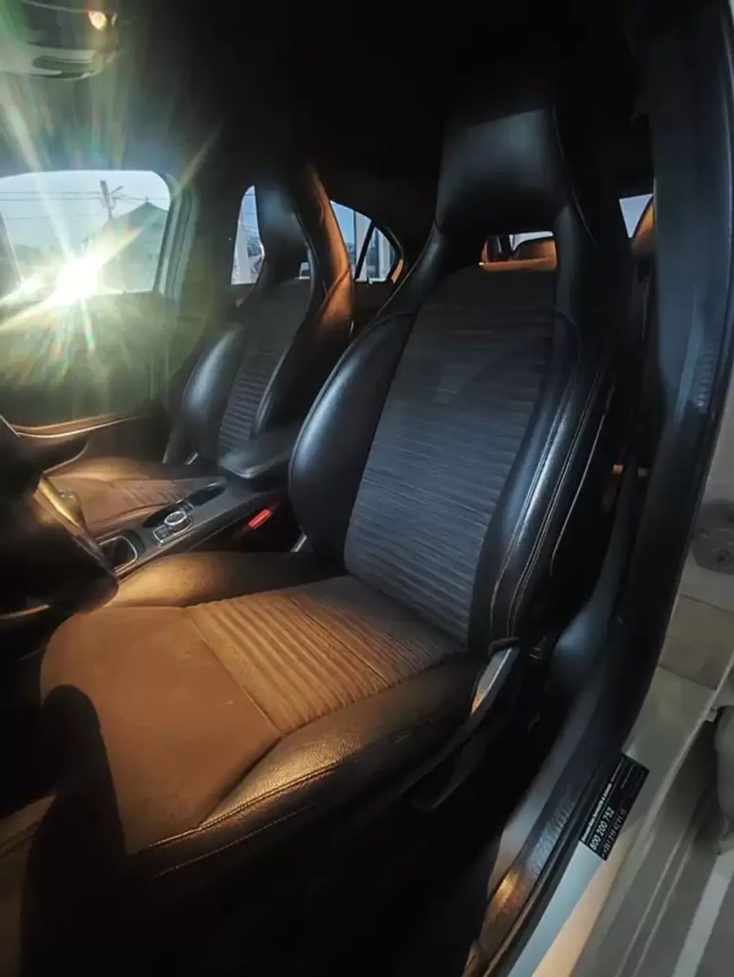 Mercedes-Benz A 180 2013 - 17650 EUR, 96800 km - AUTO.MOTO.pt - 96800km - foto 20 de 31