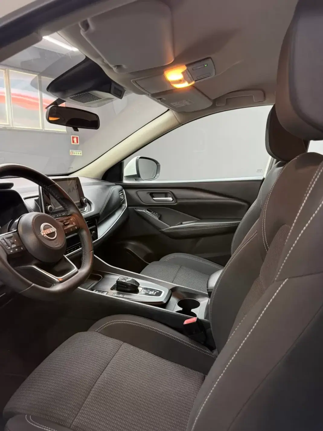 Nissan Qashqai 2024 - 27800 EUR, 28969 km - 28969km - foto 13 de 30