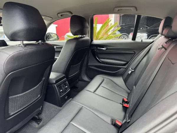 BMW 116 2016 - 12990 EUR, 155000 km - AUTO.MOTO.pt - 155000km - foto 15 de 36