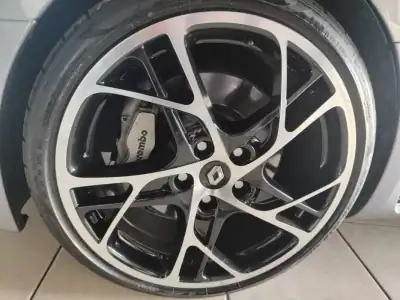 Renault Mégane Coupe 2010 - 18950 EUR, 157000 km - AUTO.MOTO.pt - 157000km - foto 7 de 39