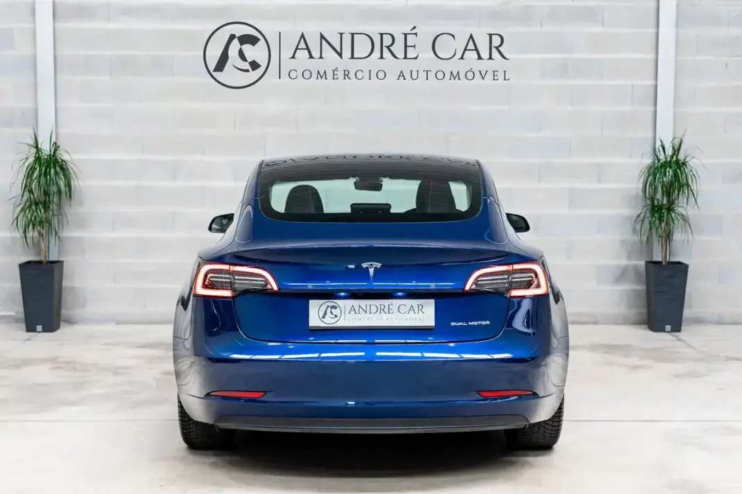 Tesla Model 3 2021 - 27950 EUR, 58905 km - AUTO.MOTO.pt - 58905km - foto 8 de 55