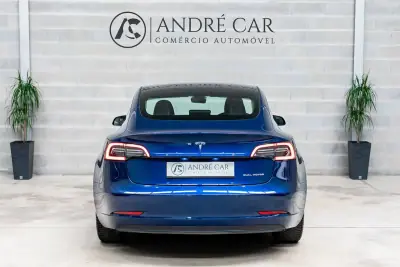 Tesla Model 3 2021 - 27950 EUR, 58905 km - AUTO.MOTO.pt - 58905km - foto 8 de 55