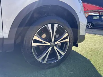 Nissan Qashqai 2017 — foto 4 de 16