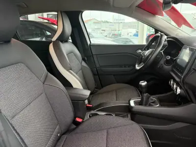 Renault Captur 2020 - 17500 EUR, 30000 km - AUTO.MOTO.pt - 30000km - foto 42 de 48