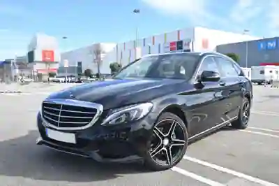 Mercedes-Benz C 200 2018 - 24950 EUR, 140000 km - foto 1 de 15