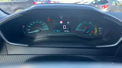 Peugeot e-208 2021 - 16900 EUR, 40000 km - AUTO.MOTO.pt - 40000km - foto 8 de 22