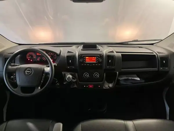 Opel Movano 2023 — foto 3 de 29
