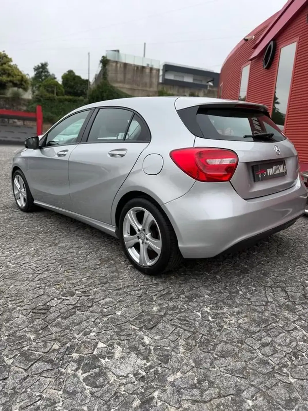 Mercedes-Benz A 160 2014 - 12900 EUR, 220000 km - AUTO.MOTO.pt - 220000km - foto 3 de 8