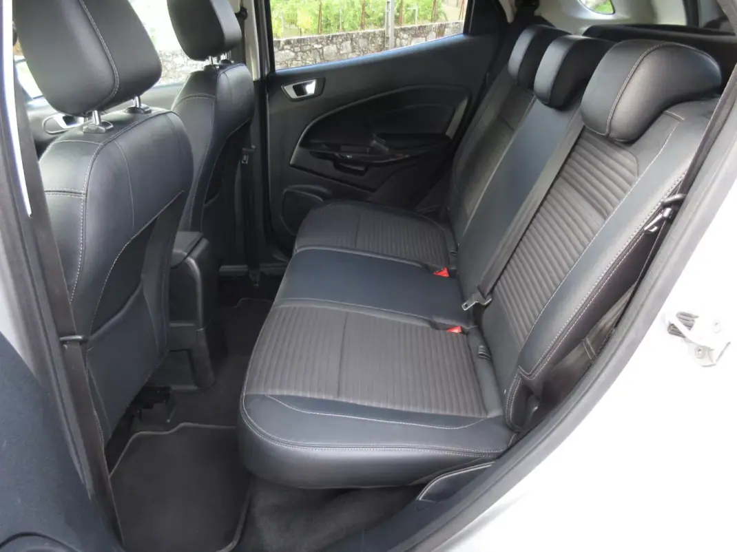 Ford EcoSport 2019 - 154900 EUR, 88000 km - 88000km - foto 29 de 54