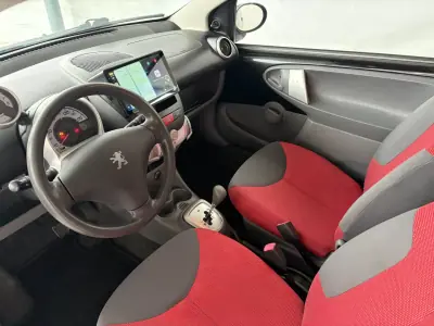 Peugeot 107 2007 - 8490 EUR, 51827 km - AUTO.MOTO.pt - 51827km - foto 14 de 14