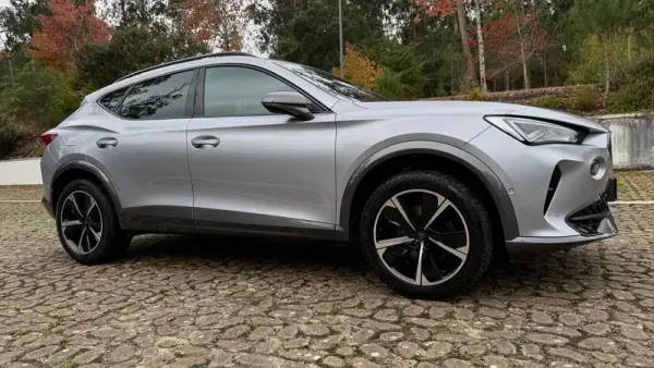 Cupra Formentor 2021 - 25750 EUR, 51000 km - AUTO.MOTO.pt - 51000km - foto 17 de 19