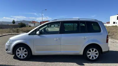 Volkswagen Touran 2007 - 6900 EUR, 315000 km - 315000km - foto 7 de 27