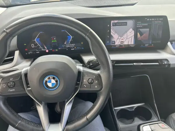 BMW 225xe Active Tourer 2023 - 27990 EUR, 50700 km - AUTO.MOTO.pt - 50700km - foto 7 de 17