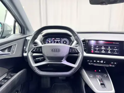 Audi Q4 e-tron 2021 - 25750 EUR, 147000 km - AUTO.MOTO.pt - 147000km - foto 14 de 21