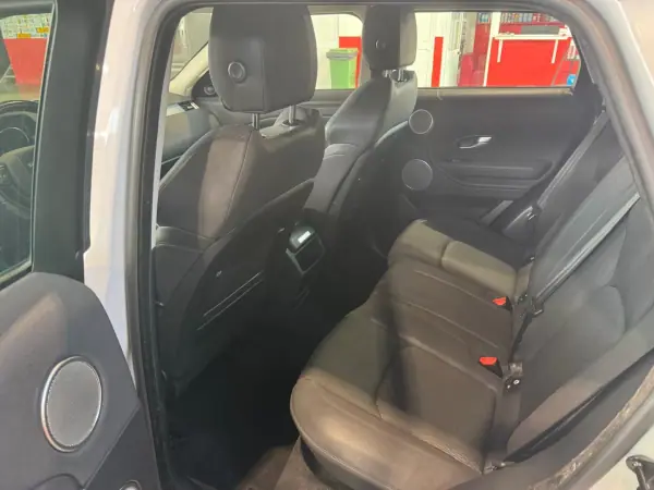 Land Rover Range Rover Evoque 2018 - 25990 EUR, 101341 km - AUTO.MOTO.pt - 101341km - foto 9 de 16