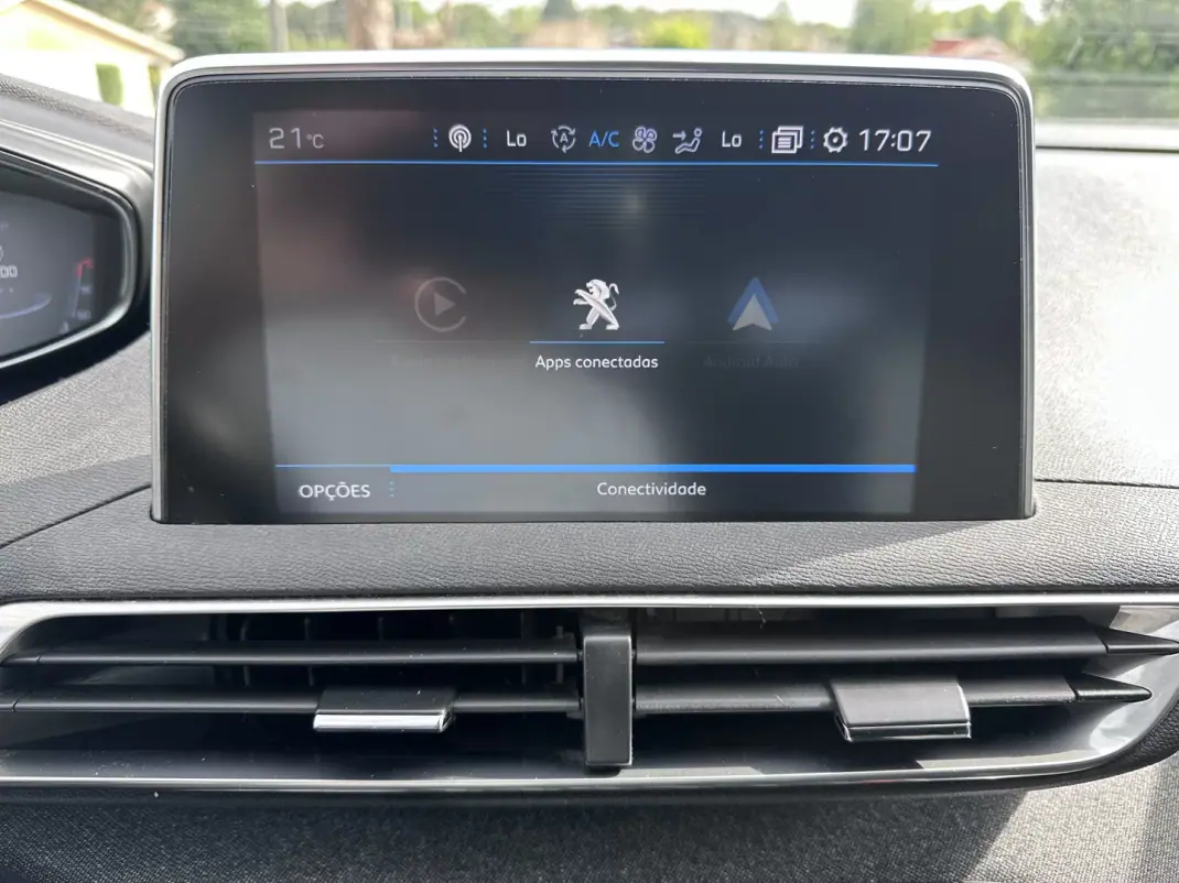 Peugeot 3008 2019 - 17900 EUR, 180000 km - AUTO.MOTO.pt - 180000km - foto 42 de 62