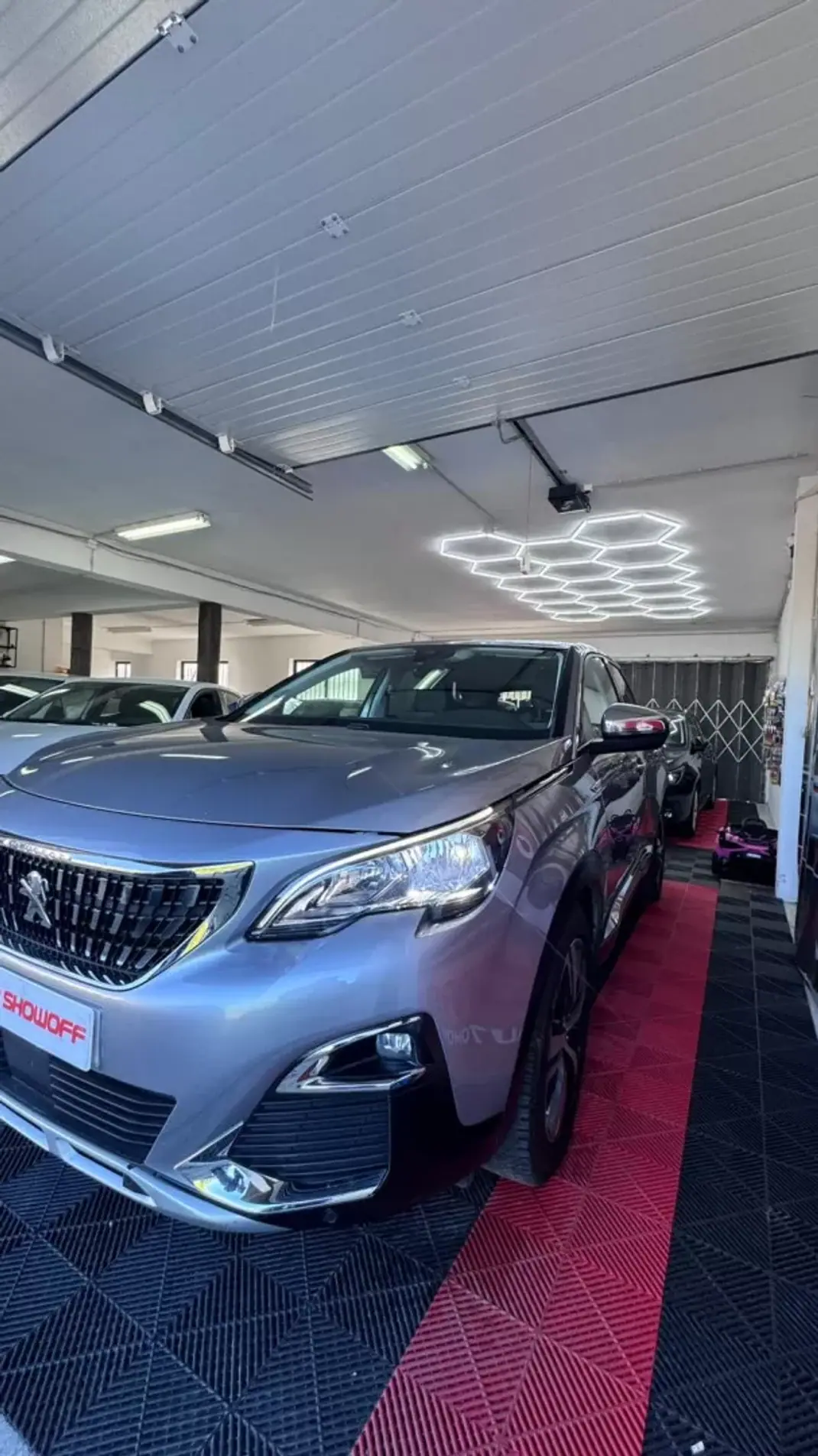 Peugeot 3008 2018 - 16900 EUR, 167000 km - AUTO.MOTO.pt - 167000km - foto 2 de 10