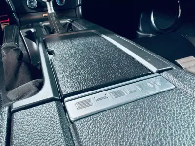 Shelby GT500 2010 - 89990 EUR, 76489 km - AUTO.MOTO.pt - 76489km - foto 35 de 47