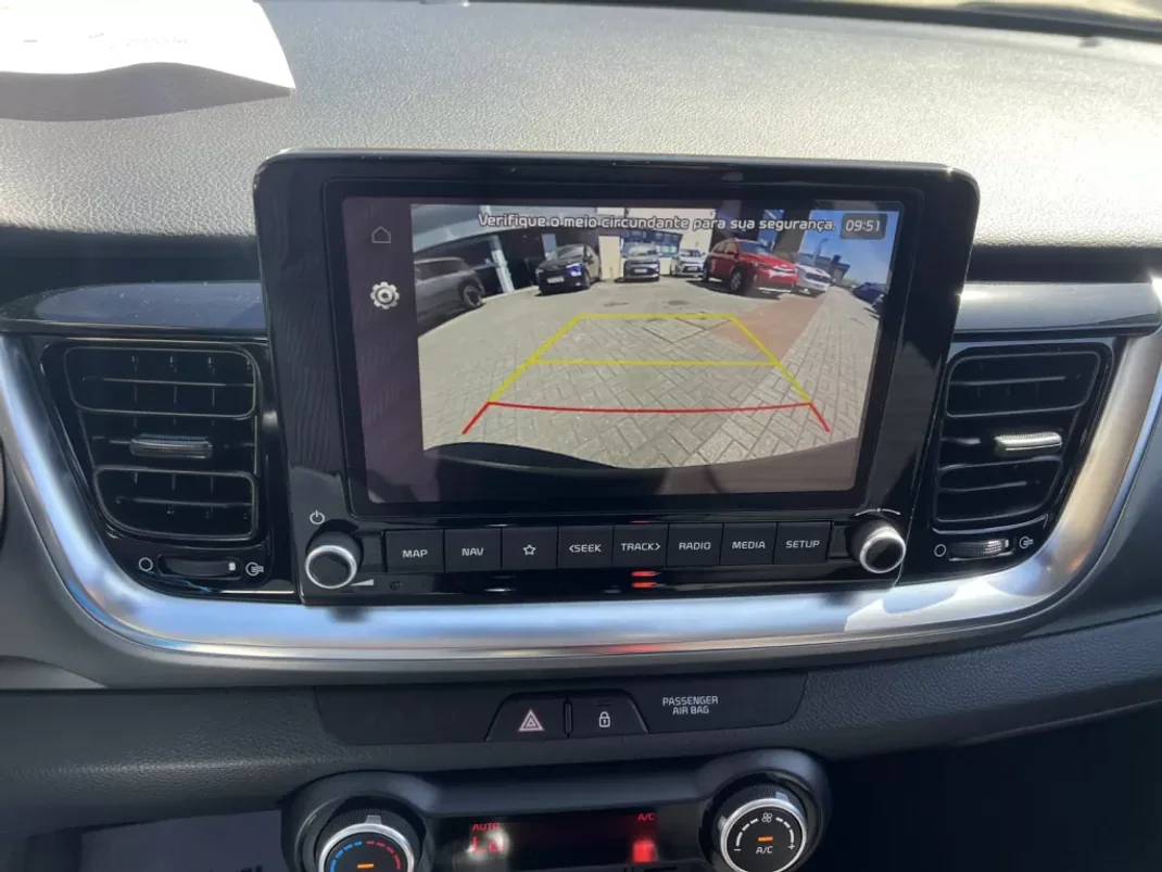 Kia Stonic 2025 - 21500 EUR, 100 km - AUTO.MOTO.pt - 100km - foto 18 de 23