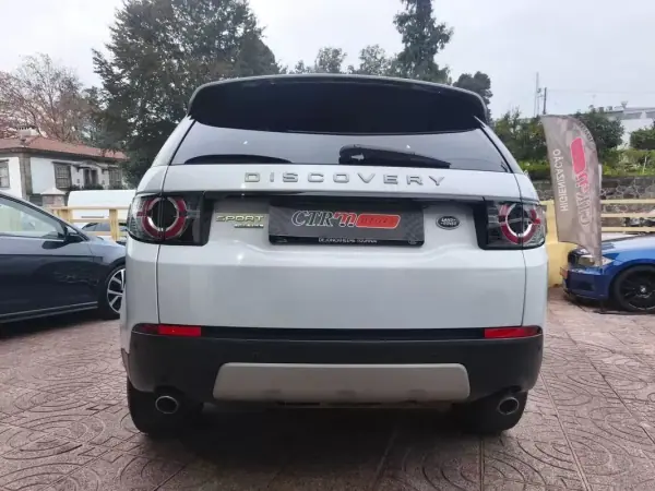 Land Rover Discovery Sport 2016 - 21500 EUR, 178000 km - AUTO.MOTO.pt - 178000km - foto 9 de 33