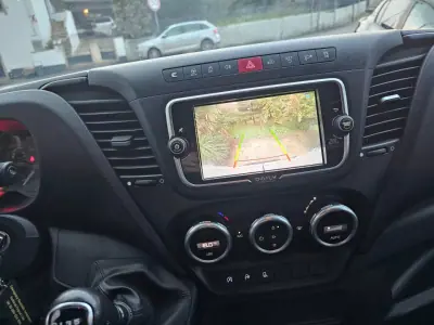 Iveco Daily 35 S14 2.3 D PLATAFORMA 2023 - 24999 EUR, 110000 km - AUTO.MOTO.pt - 110000km - foto 11 de 17