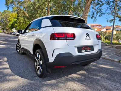 Citroën C4 Cactus 2019 — foto 5 de 19