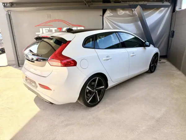 Volvo V40 2014 - 14490 EUR, 182428 km - AUTO.MOTO.pt - 182428km - foto 4 de 21