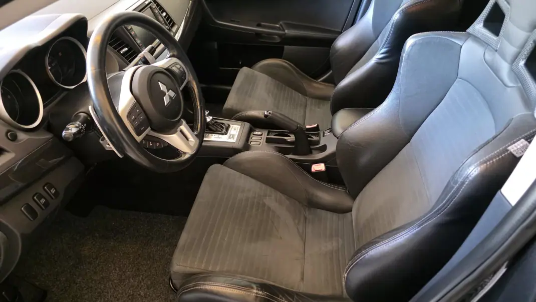 Mitsubishi Lancer 2008 - 39900 EUR, 189878 km - AUTO.MOTO.pt - 189878km - foto 6 de 60