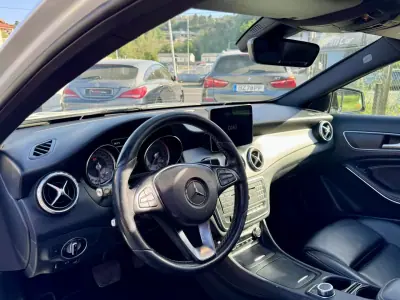 Mercedes-Benz GLA 180 2016 - 17999 EUR, 180000 km - AUTO.MOTO.pt - 180000km - foto 8 de 24