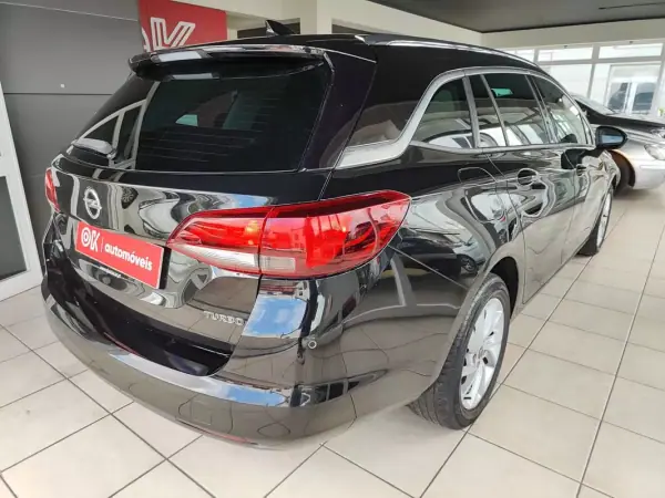 Opel Astra Sports Tourer 2016 - 8890 EUR, 174600 km - AUTO.MOTO.pt - 174600km - foto 10 de 33