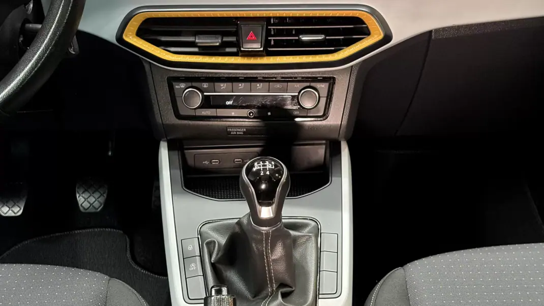 SEAT Arona 2022 - 13470 EUR, 87000 km - AUTO.MOTO.pt - 87000km - foto 37 de 41
