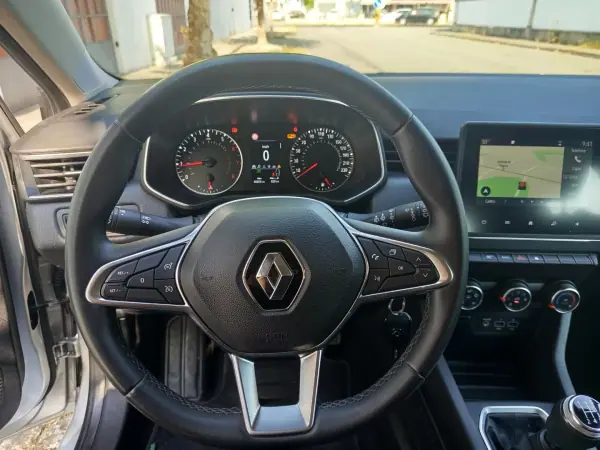 Renault Clio 2020 - 12990 EUR, 40700 km - 40700km - foto 16 de 17