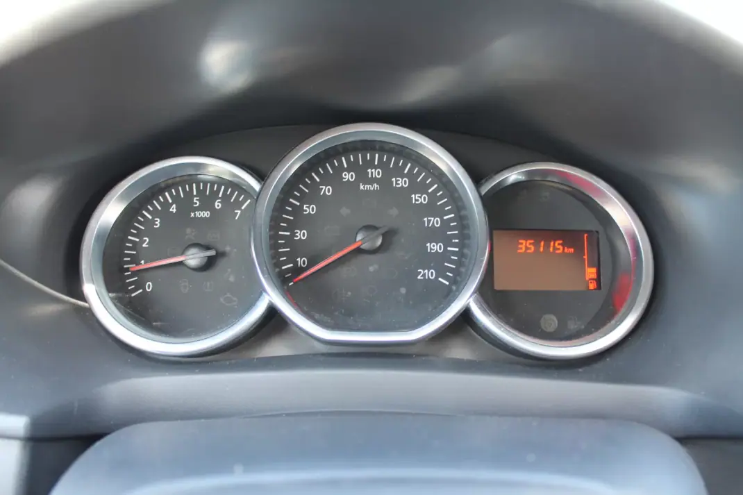 Dacia Sandero 2018 - 10400 EUR, 35110 km - AUTO.MOTO.pt - 35110km - foto 20 de 24