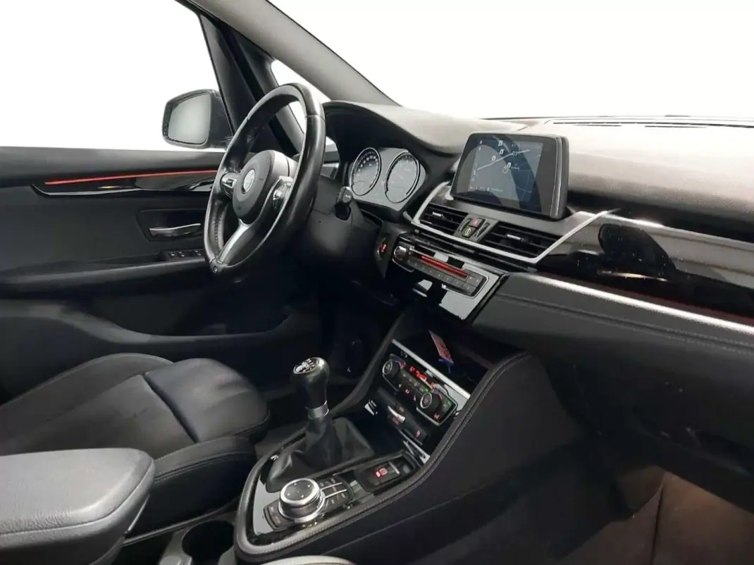 BMW 218 Gran Tourer 2018 - 19990 EUR, 126000 km - 126000km - foto 6 de 23